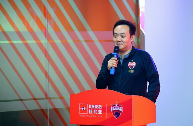 在椅子上的诱惑